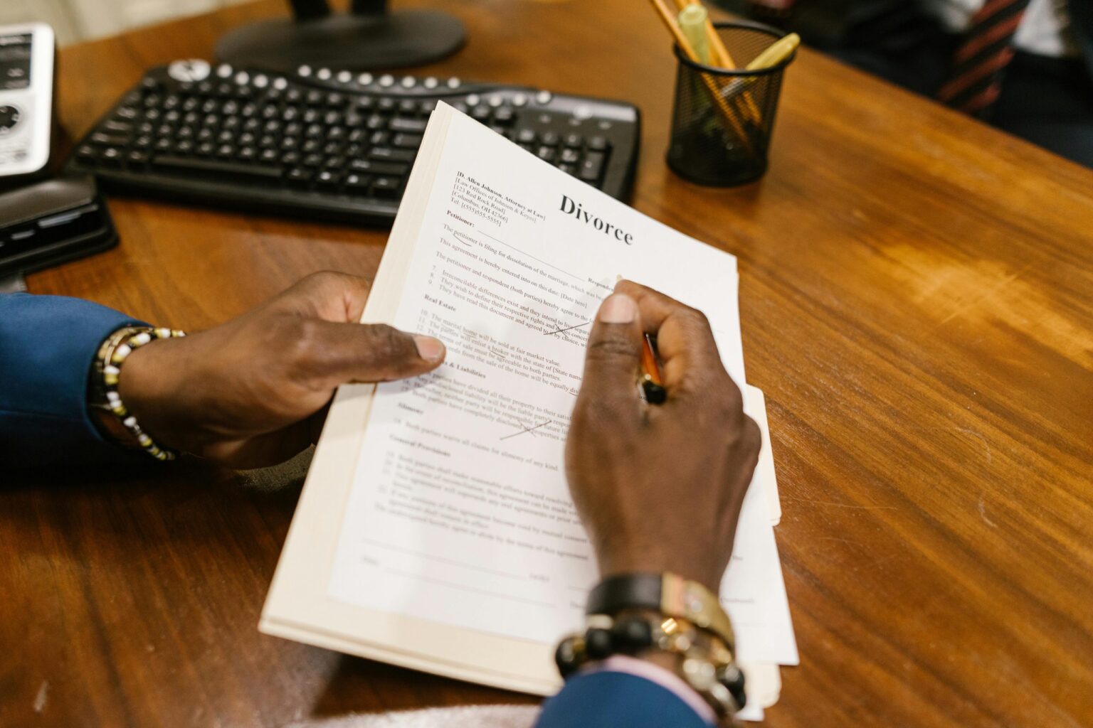 The Key Benefits of Hiring a Skilled Divorce Lawyer